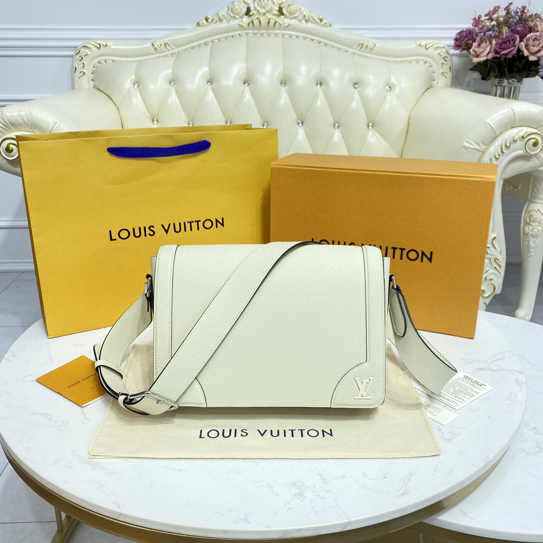 Louis Vuitton New Flap Messenger Bag Taiga White For Men, Men’s Bags, Shoulder And Crossbody Bags 11.1in/28.3cm LV 