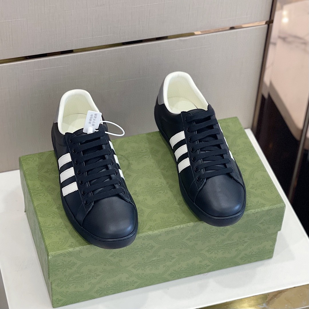 Gucci x Adidas Women’s Sneakers Black For Women 707861