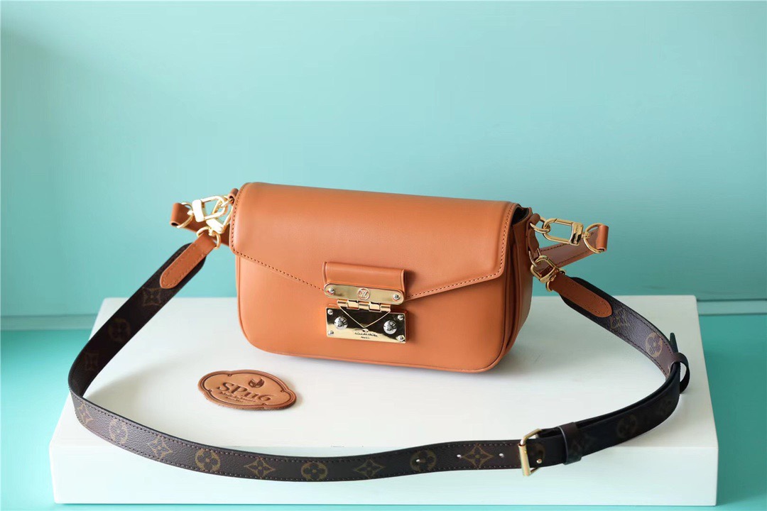 Louis Vuitton Swing Monogram Hazelnut Brown For Women, Women’s Handbags, Shoulder And Crossbody Bags 24cm/9.4in LV M20396