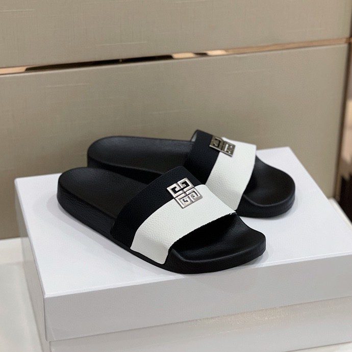 Givenchy Marshmallow Two- Tone White And Black For Men