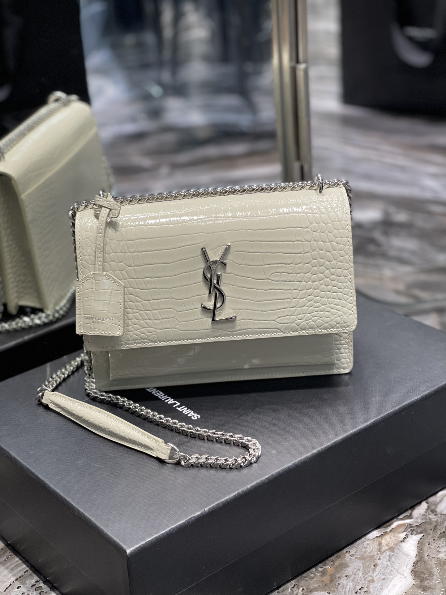 Yves Saint Laurent Sunset Medium Chain Bag For Women 8.6in/22cm White YSL 442906DND0N9207