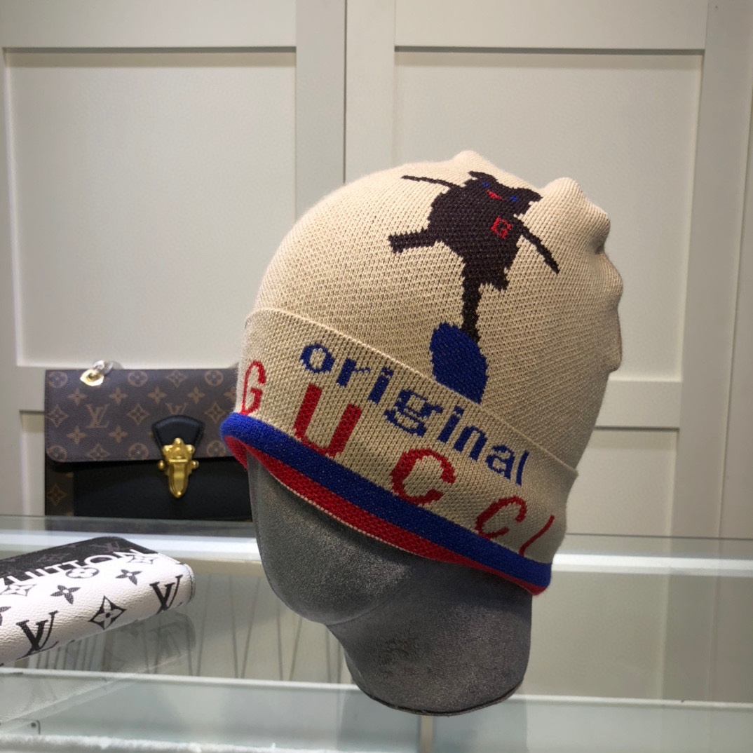 Gucci Beanie Cashmere In Beige