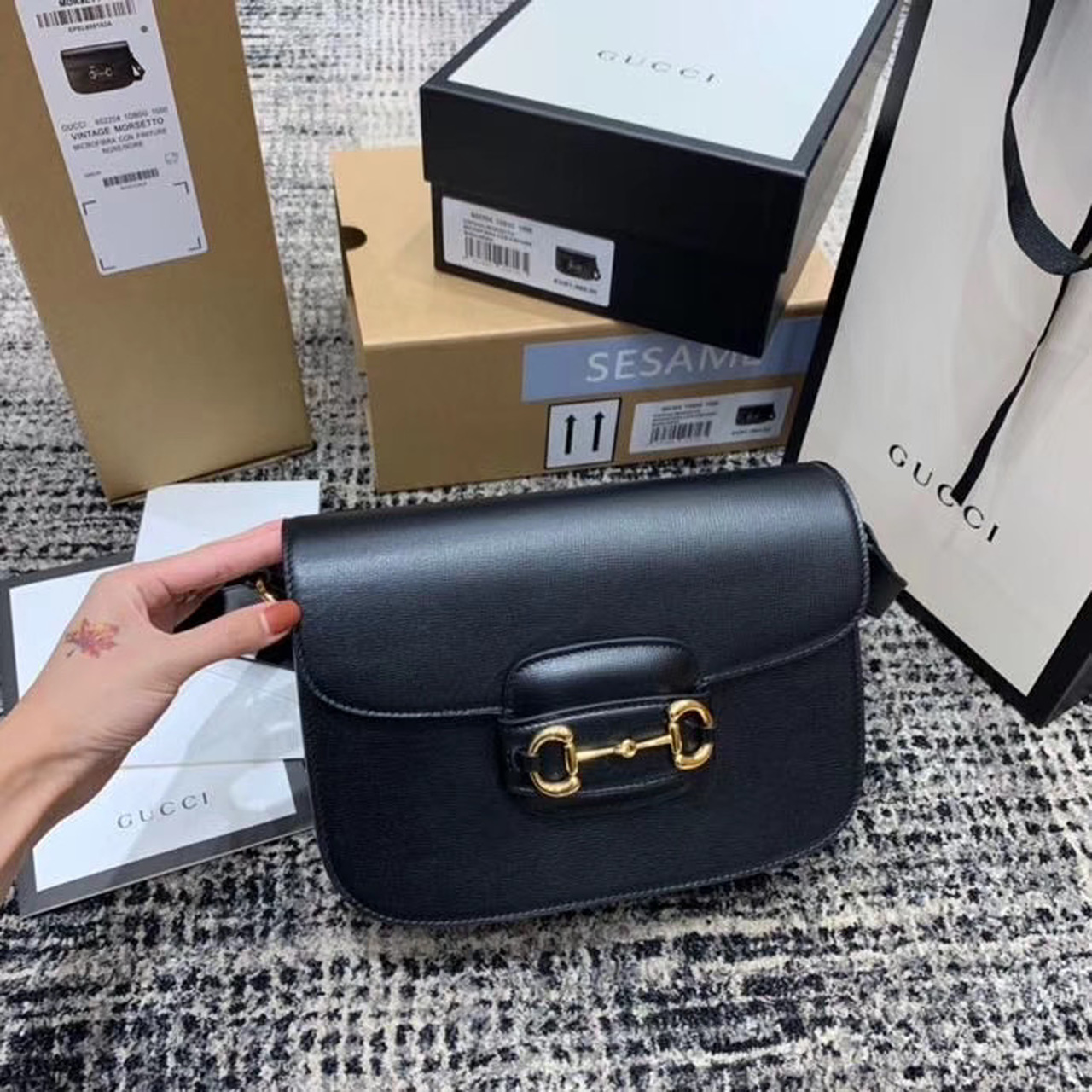 Gucci Horsebit 1955 Shoulder Bag Black Textured With A Vintage Effect For Women 9.8in/25cm Gucci 602204 1DB0G 1000