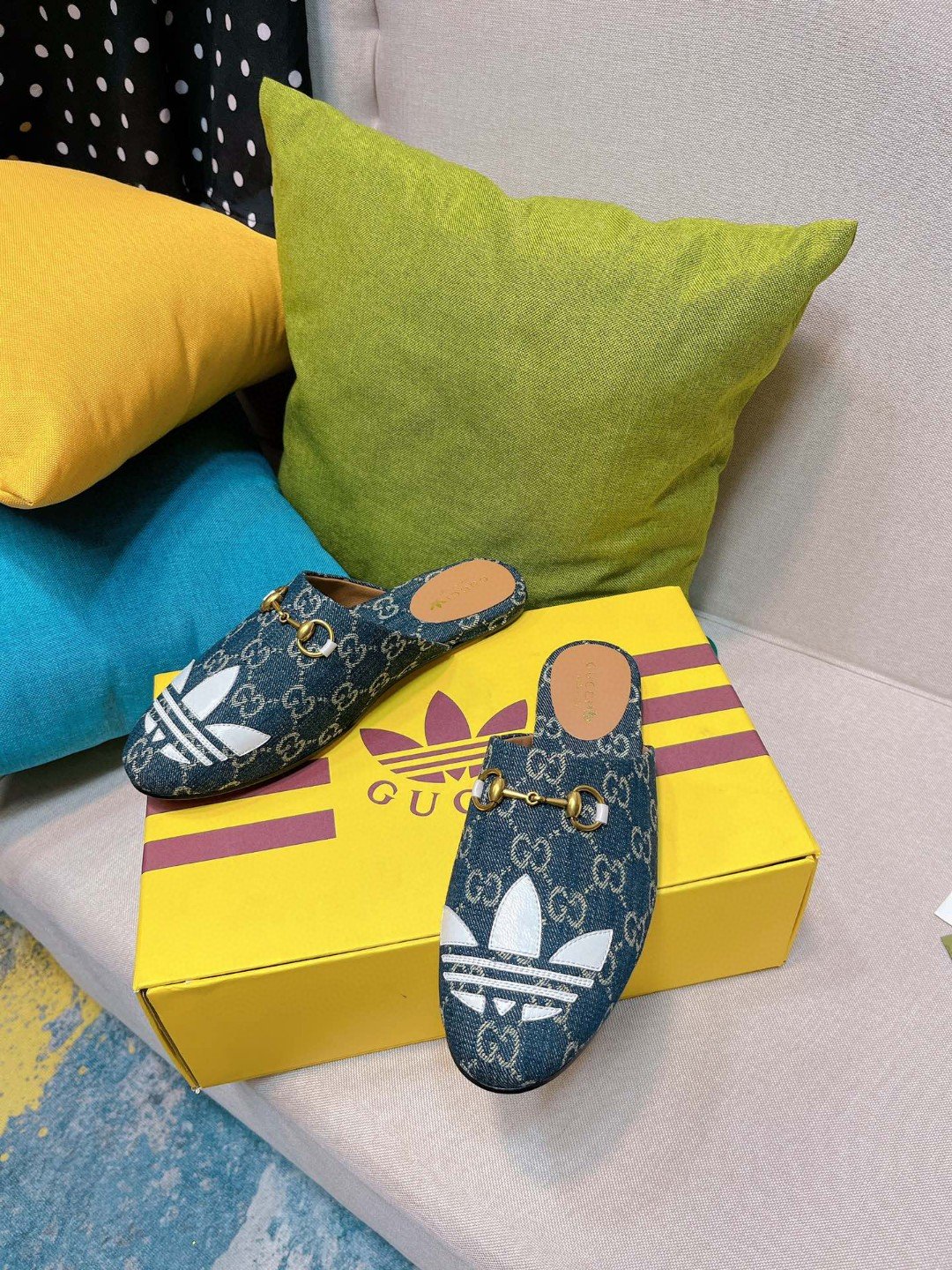 Gucci x Adidas Women’s Gucci Trefoil Slipper Blue For Women GG