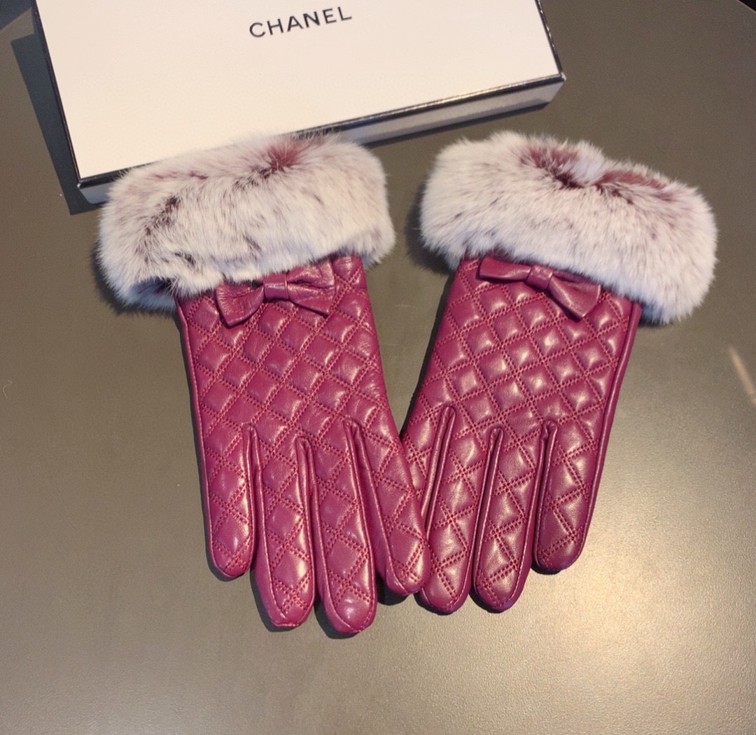 Chanel Gloves In Pink