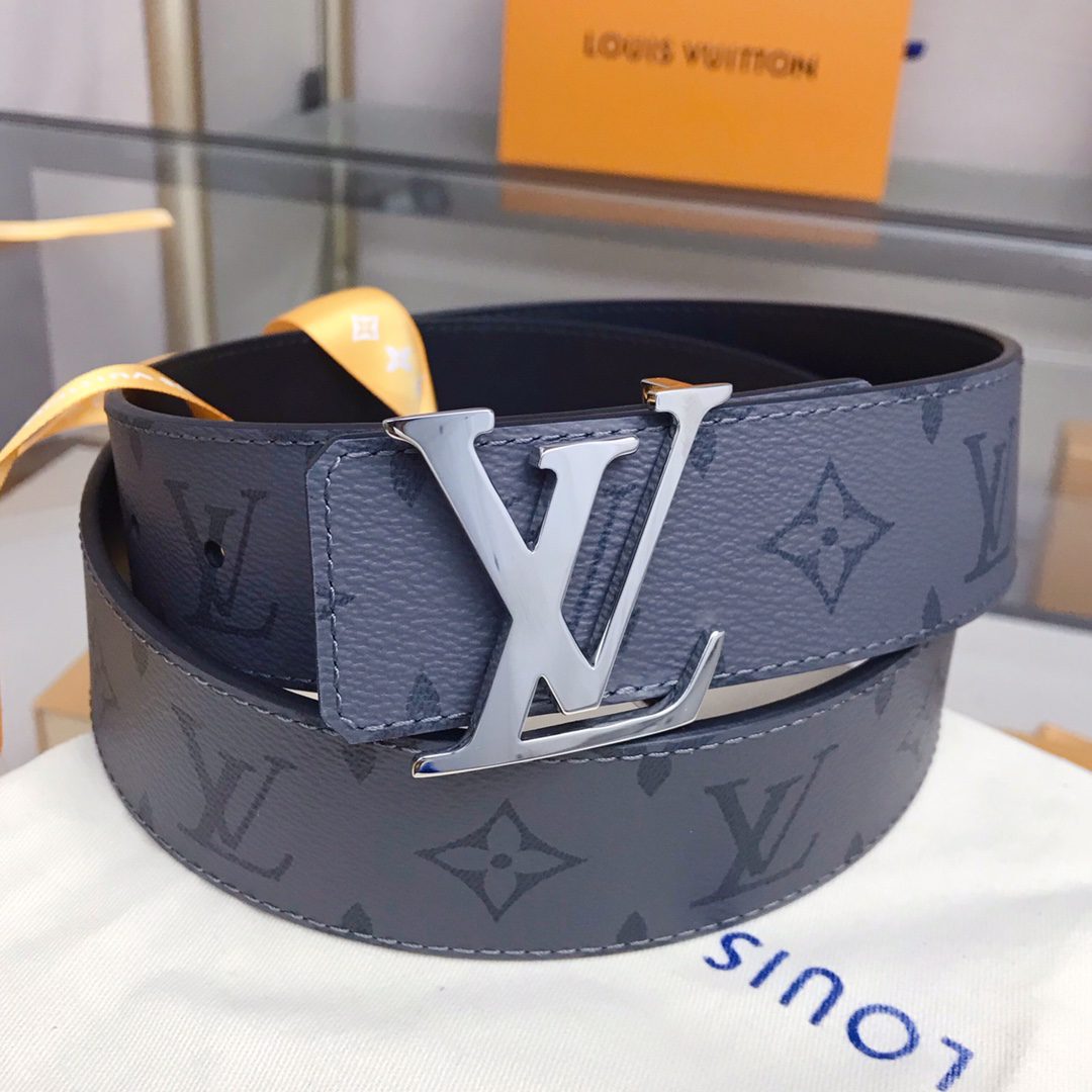 Louis Vuitton Reversible LV Belt Monogram Eclipse LV Women Belt M0450V