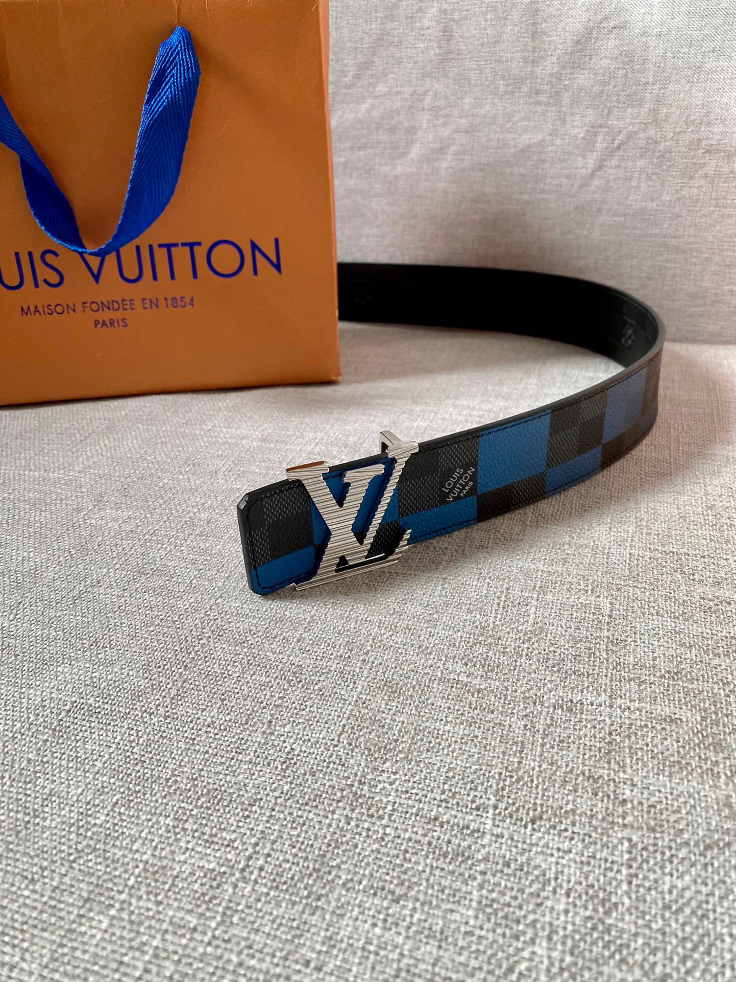 Louis Vuitton Reversible LV Belt Damier Graphite 3D Canvas Blue and Black LV Women Belt