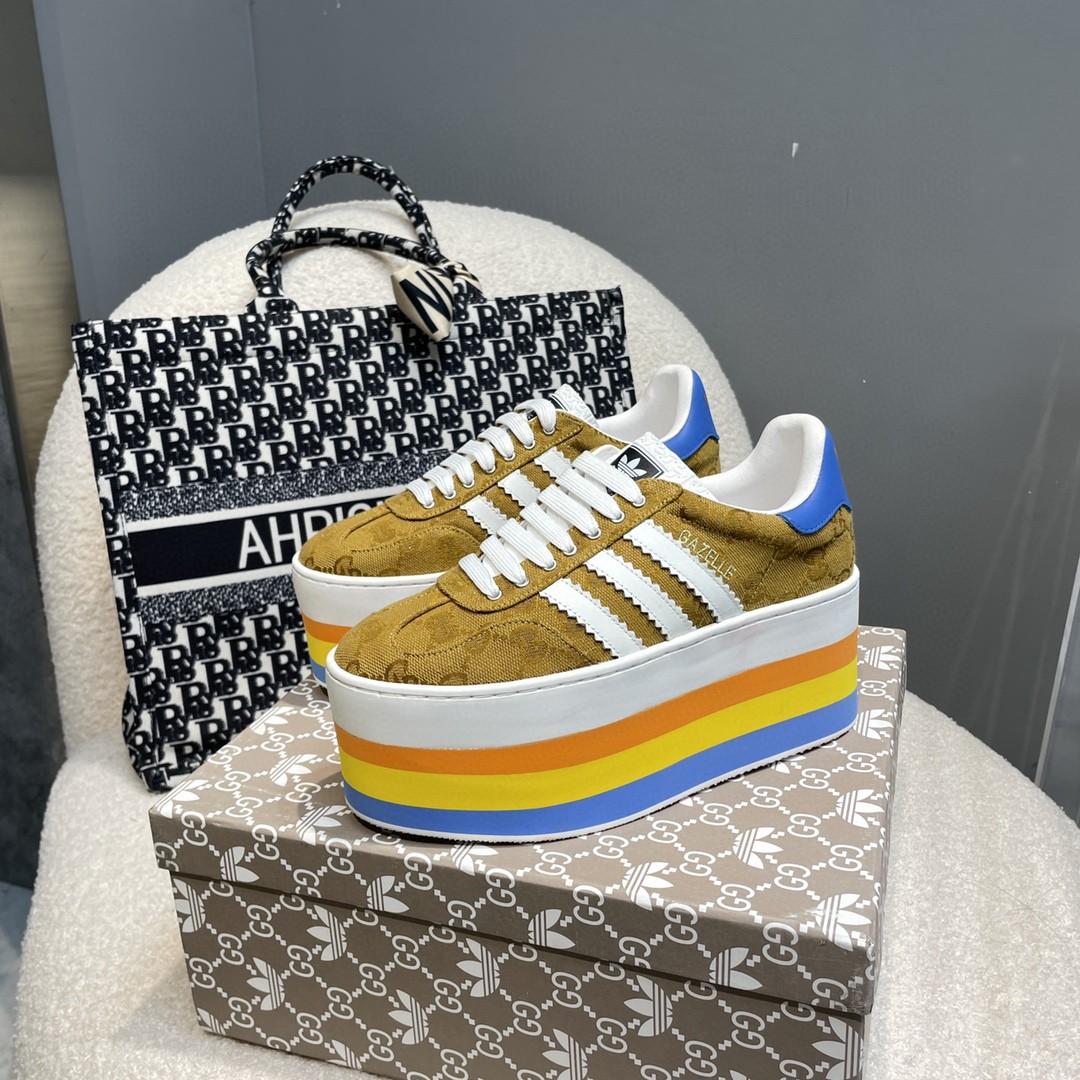 Gucci x Adidas Women’s Gucci Gazelle Sneaker Beige For Women GG