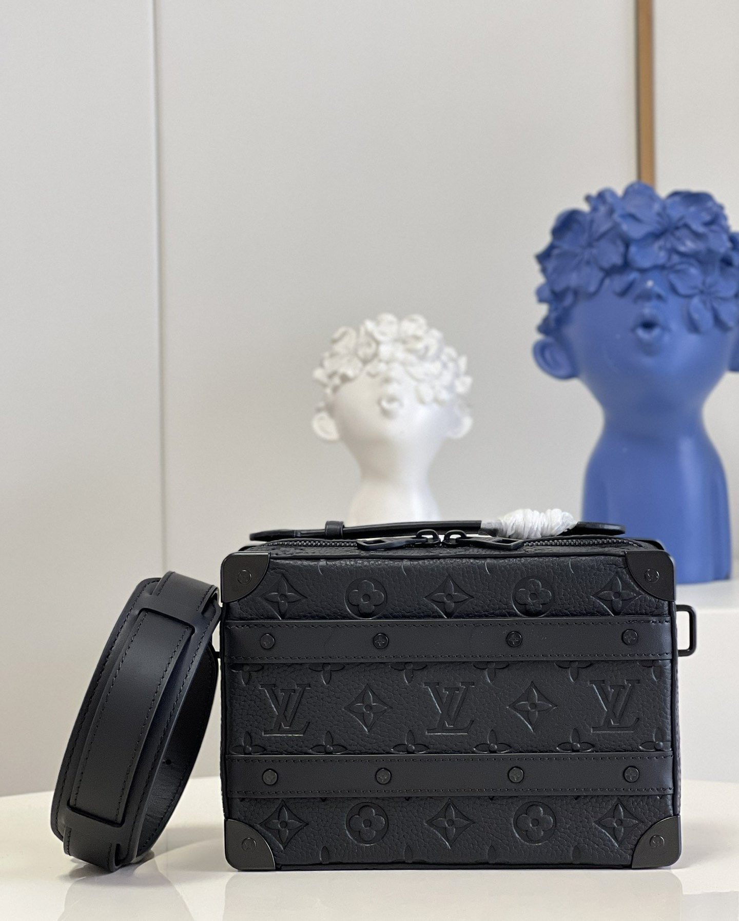 Louis Vuitton Handle Soft Trunk Black Taurillon Monogram For Men, Men’s Bags 8.5in/22cm LV M59163