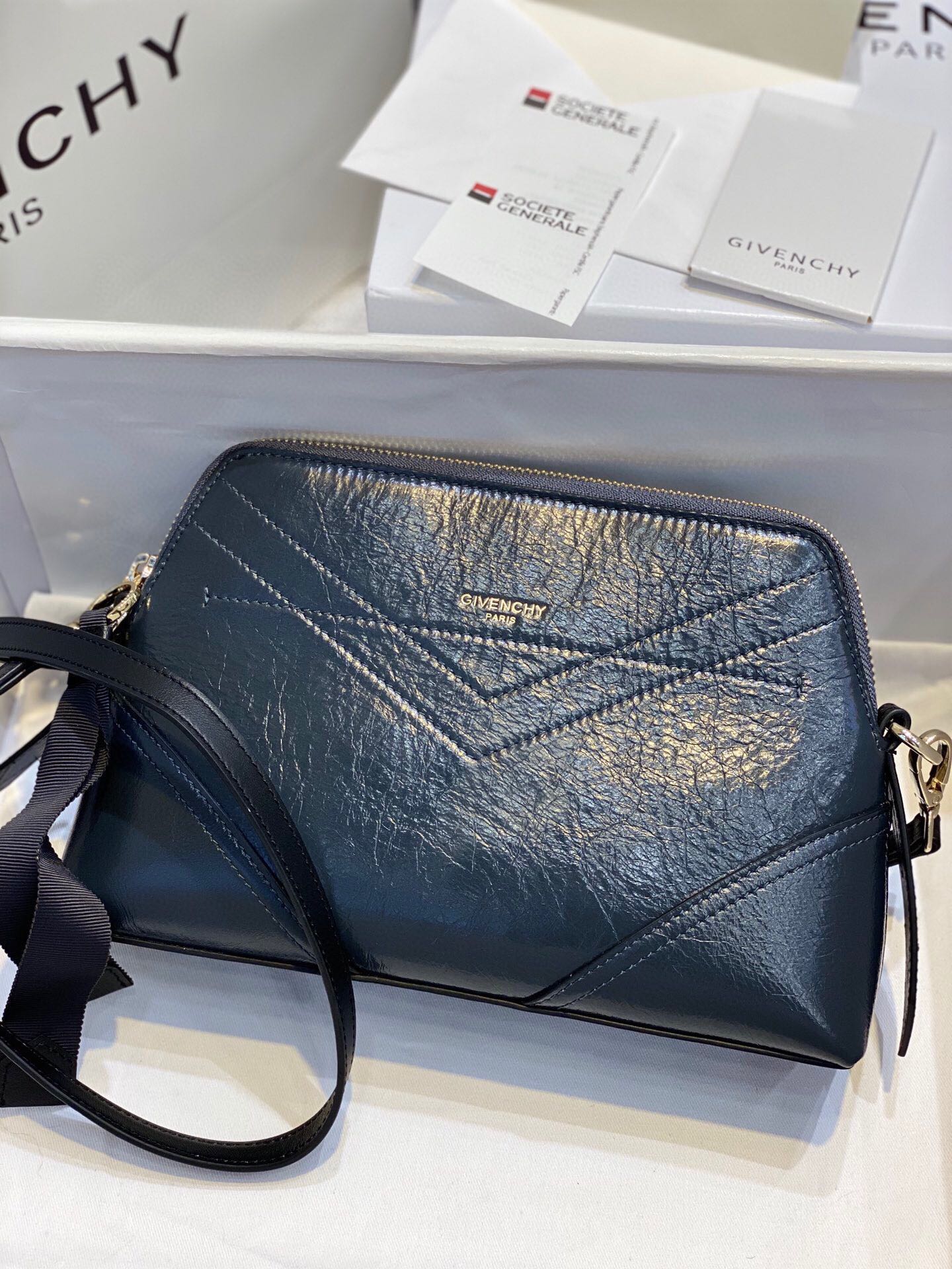 Givenchy AAA Quality Messenger Bag Blue For Women, Women’s Handbags, Shoulder And Crossbody Bags 9.8in/25cm GVC