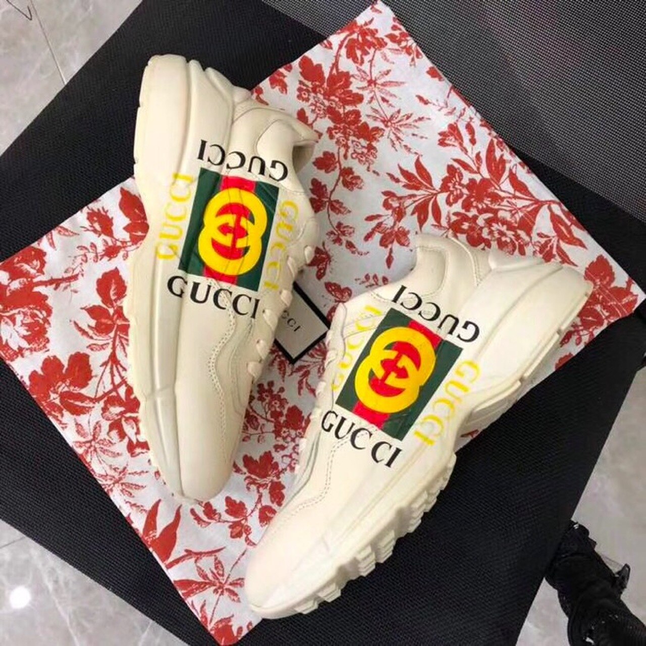 Rhyton Logo Dad Sneakers Calfskin Leather Spring/Summer Collection Off White
