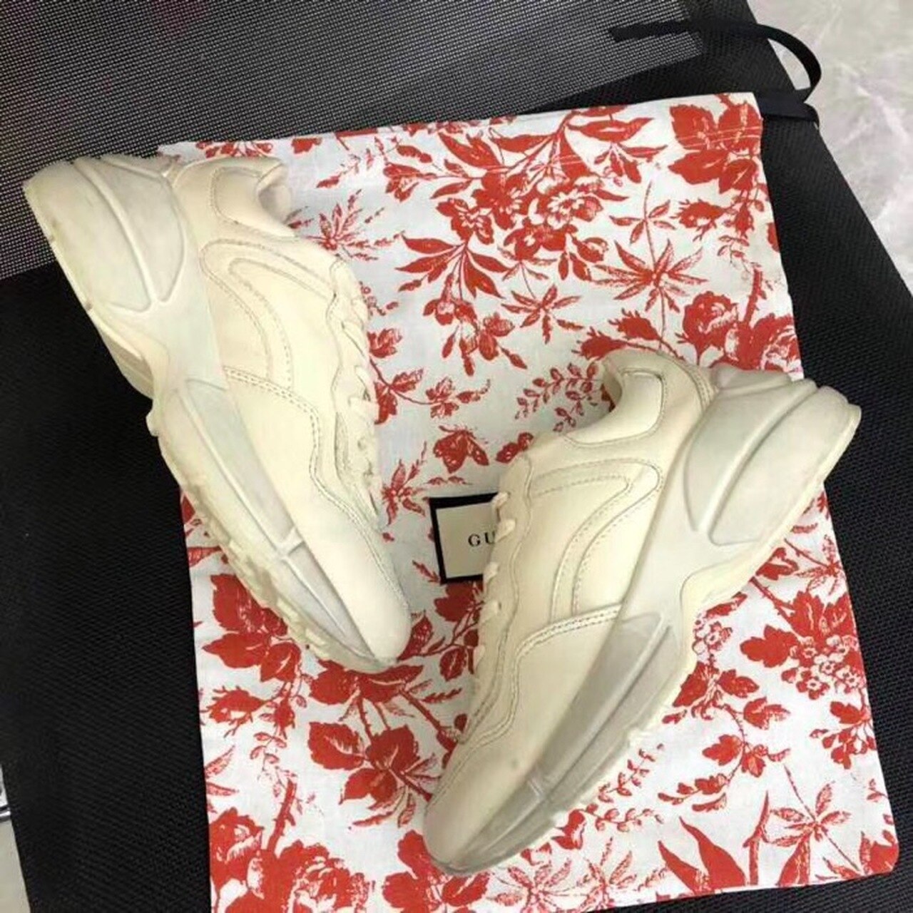 Gucci Rhyton Logo Dad Sneakers Calfskin Leather Spring/Summer Collection Off White