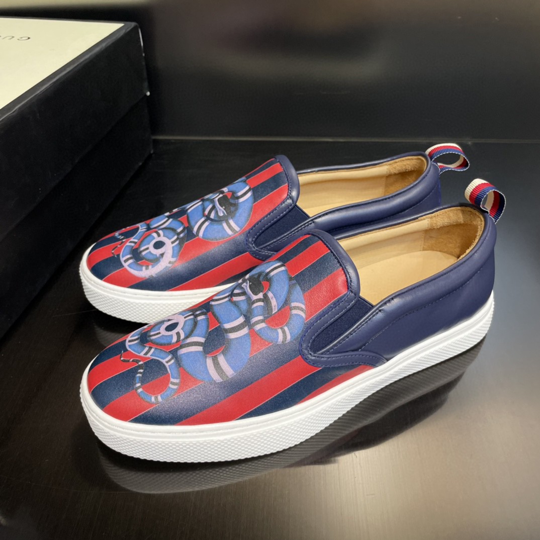 Gucci Men’s Kingsnake Print Slip-On Sneaker Blue For Men 407362