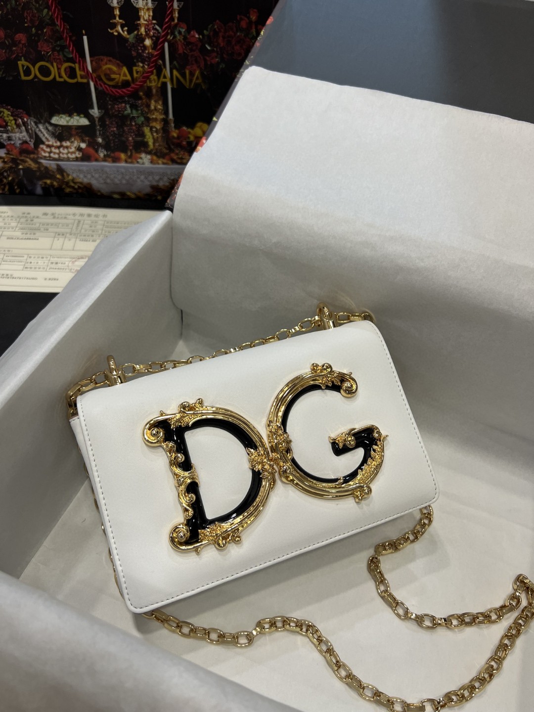 Dolce & Gabbana Nappa DG Girls Shoulder Bag White For Women 8.3in/21cm DG BB6498AZ80180001