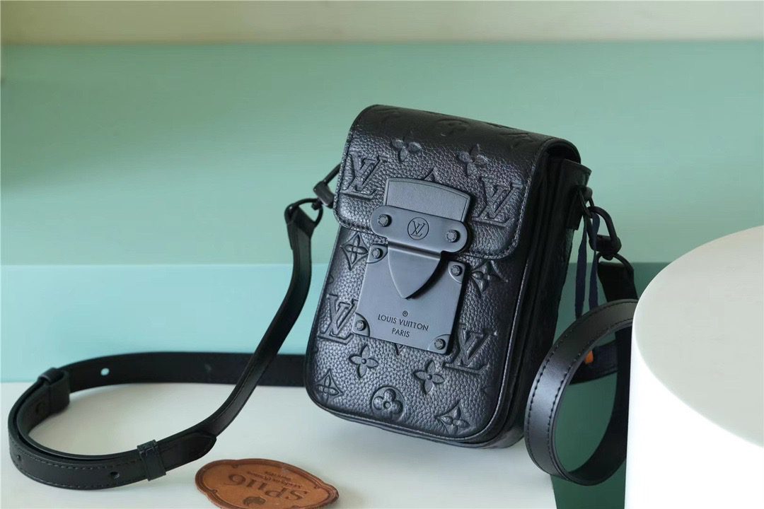 Louis Vuitton S-Lock Vertical Wearable Wallet Taurillon Monogram Black For Men, Men’s Bags, Shoulder And Crossbody Bags 7.5in/19cm LV M81524