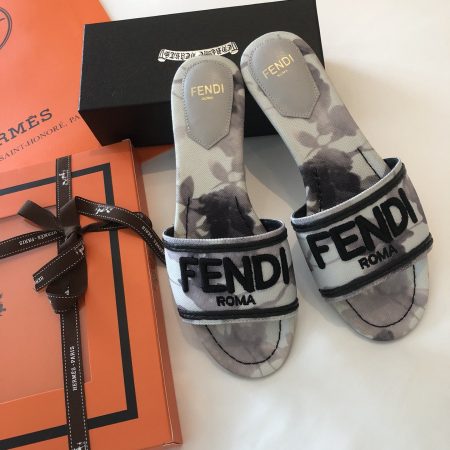 Fendi Signature Canvas Grey For Women FF