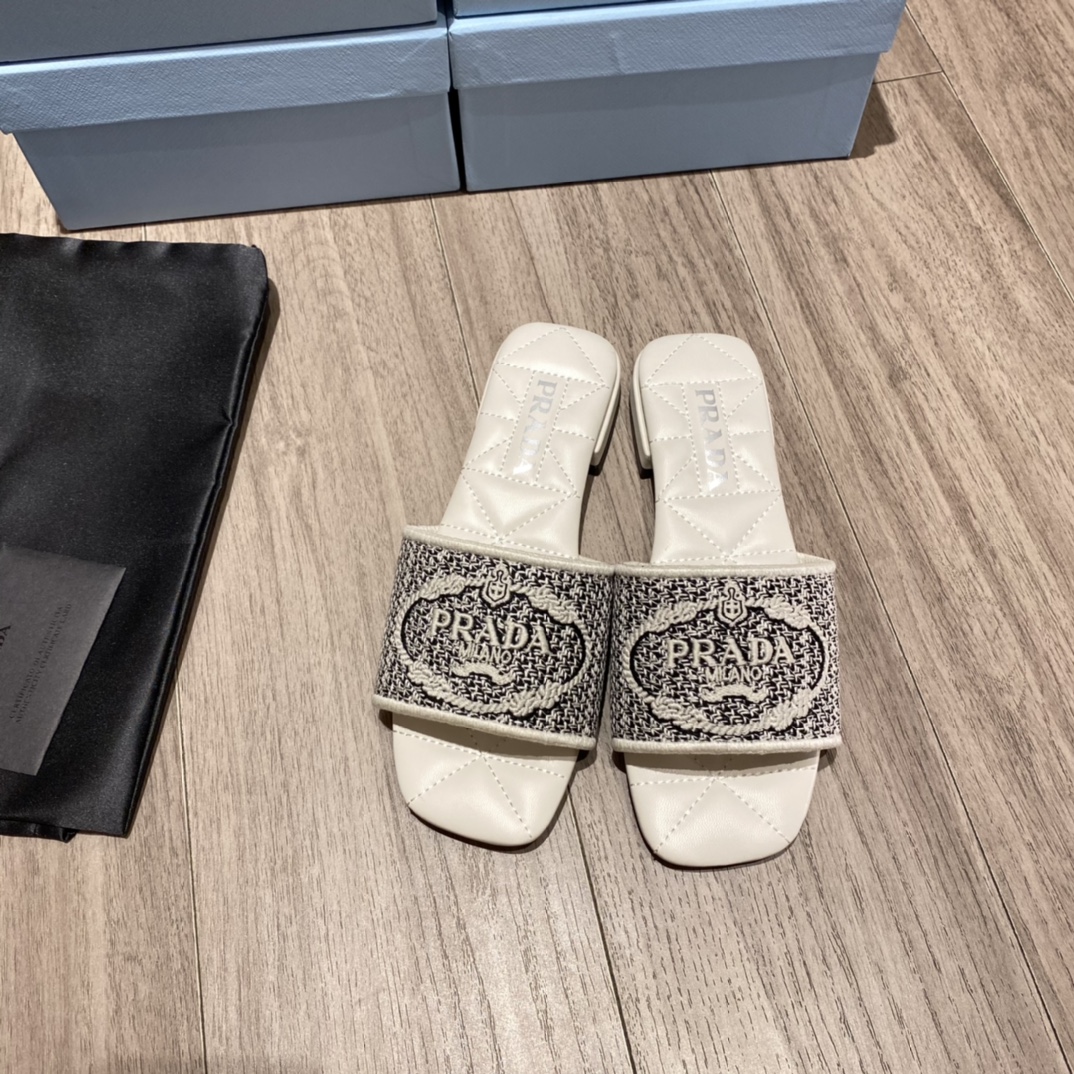 Prada Embroidered Fabric Slides Black For Women 0.4in/10mm Prada