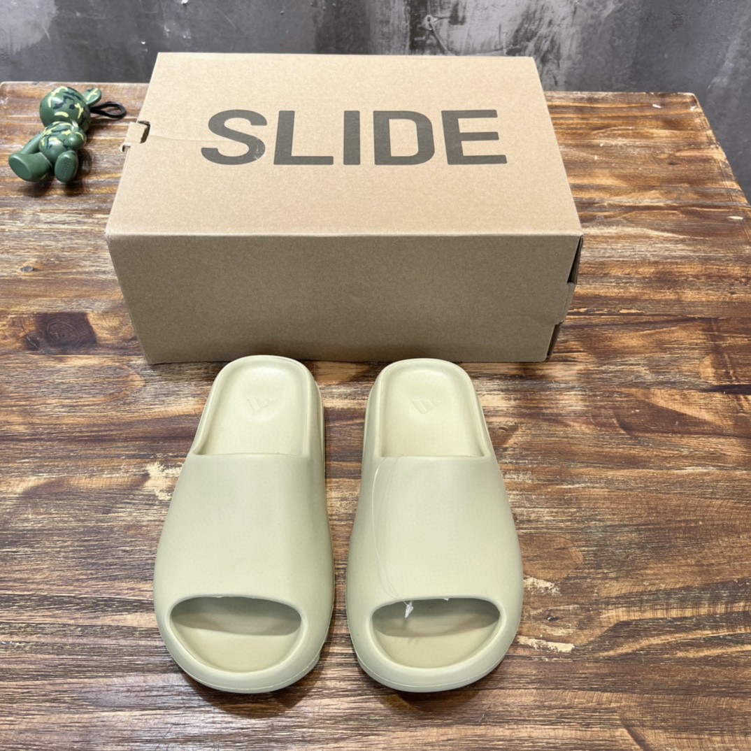adidas yeezy Slides Resin Green For Men