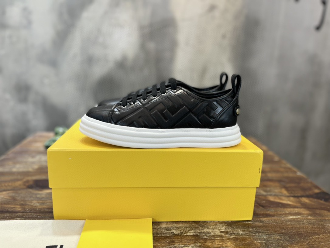 Fendi Force Black Leather Sneakers For Men