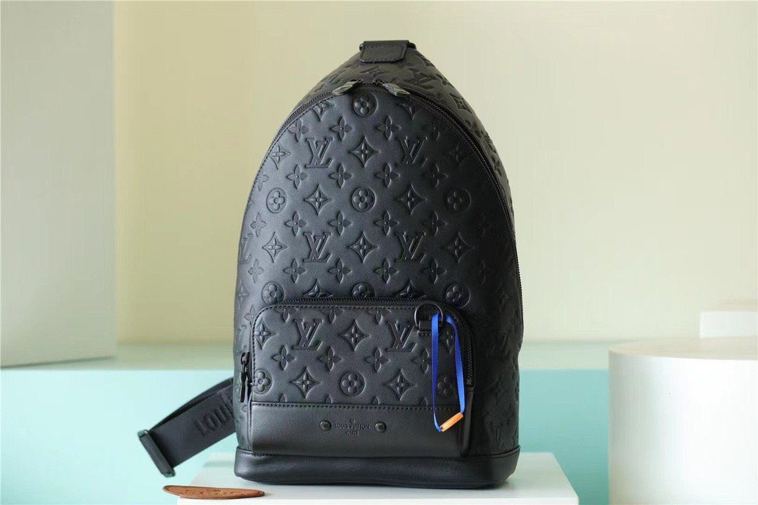 Louis Vuitton Racer Slingbag Monogram Shadow Black For Men, Men’s Backpacks 16.5in/42cm LV M46107