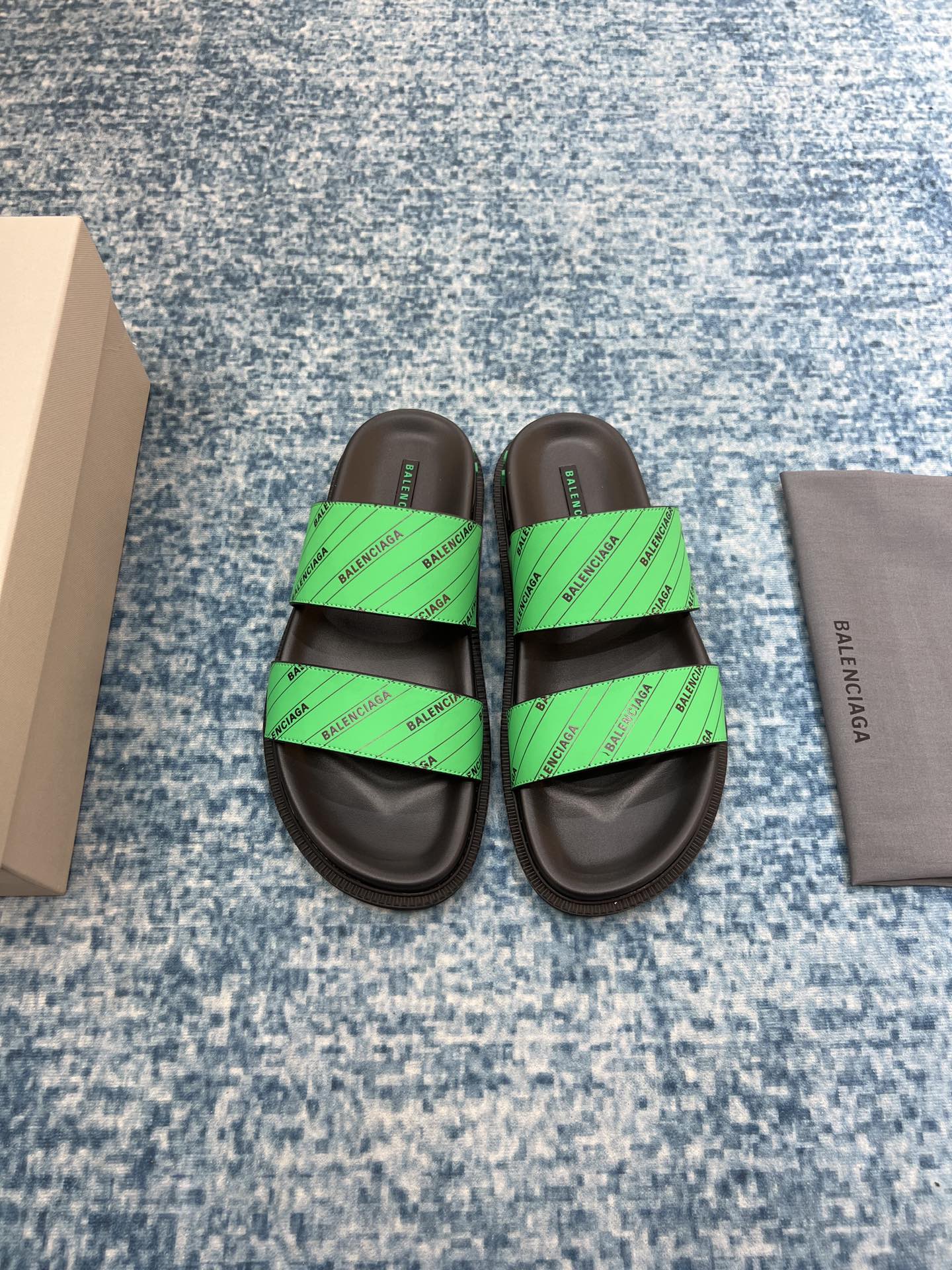 Balenciaga Slide Sandal Black/Green For Women