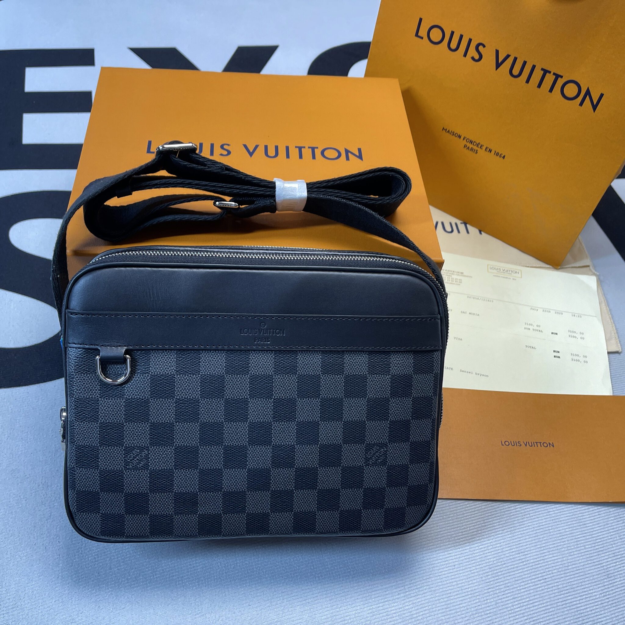Louis Vuitton Trocadero Messenger NM PM Damier Graphite For Men, Men’s Bags, Shoulder And Crossbody Bags 11.4in/29cm LV 