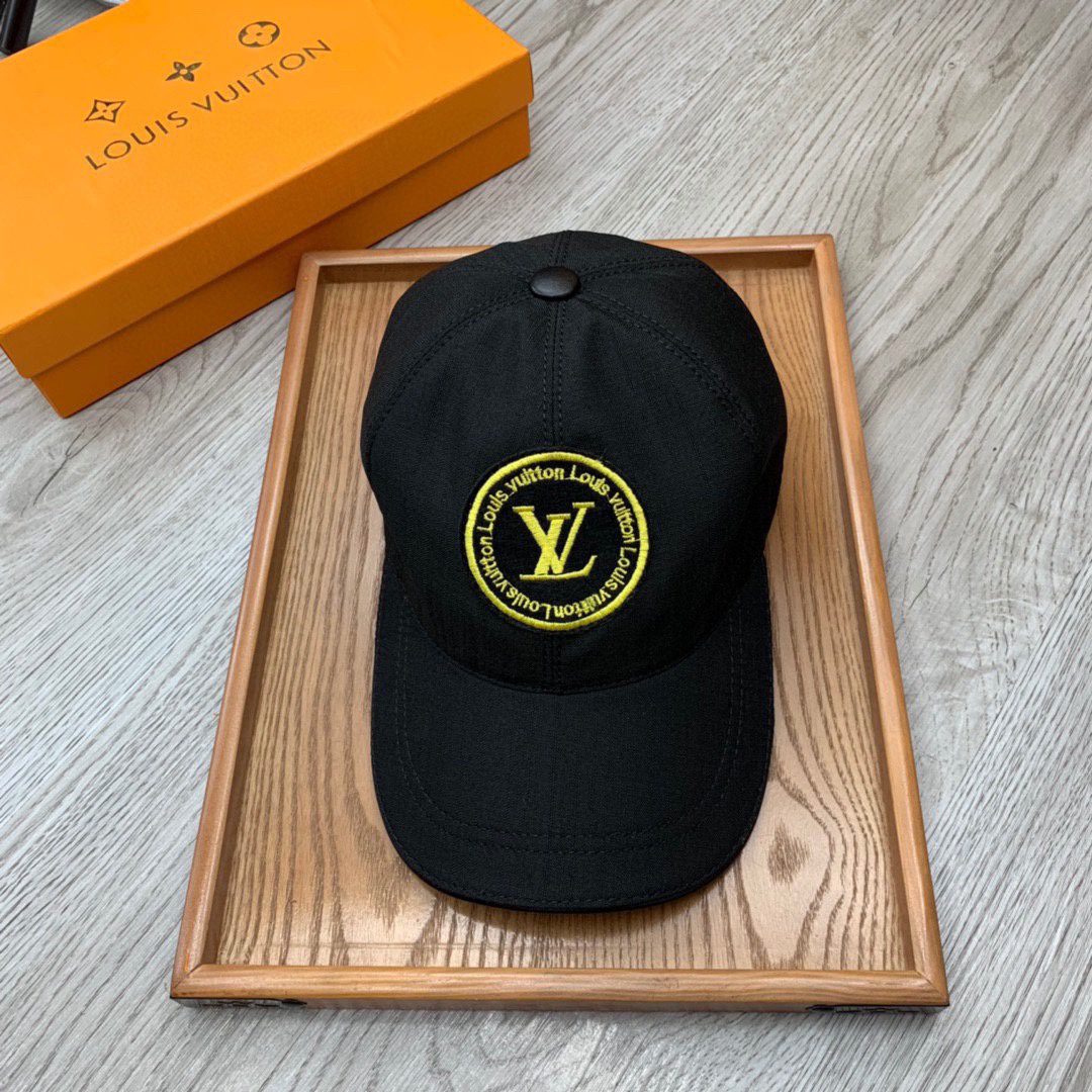 Louis Vuitton Be My Cap In Black