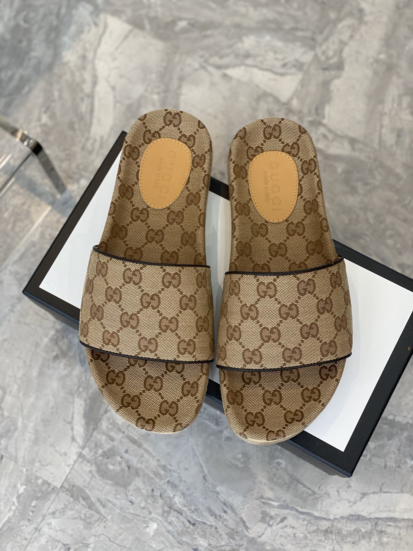 Gucci Men’s Beige & Brown-Gucci Slide Sandals For Men 624695 H6320 9763