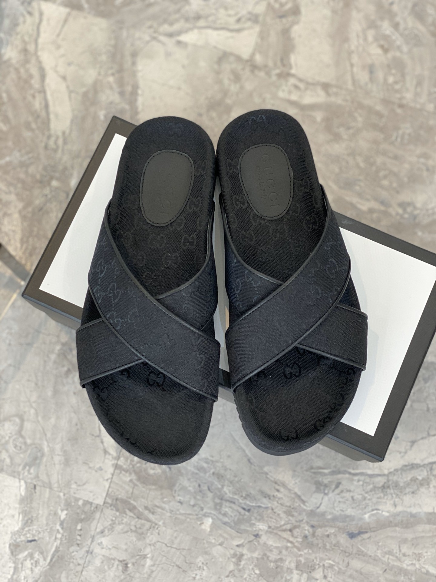 Gucci Men’s Gucci Crisscross Slide Sandals Black For Men 429362