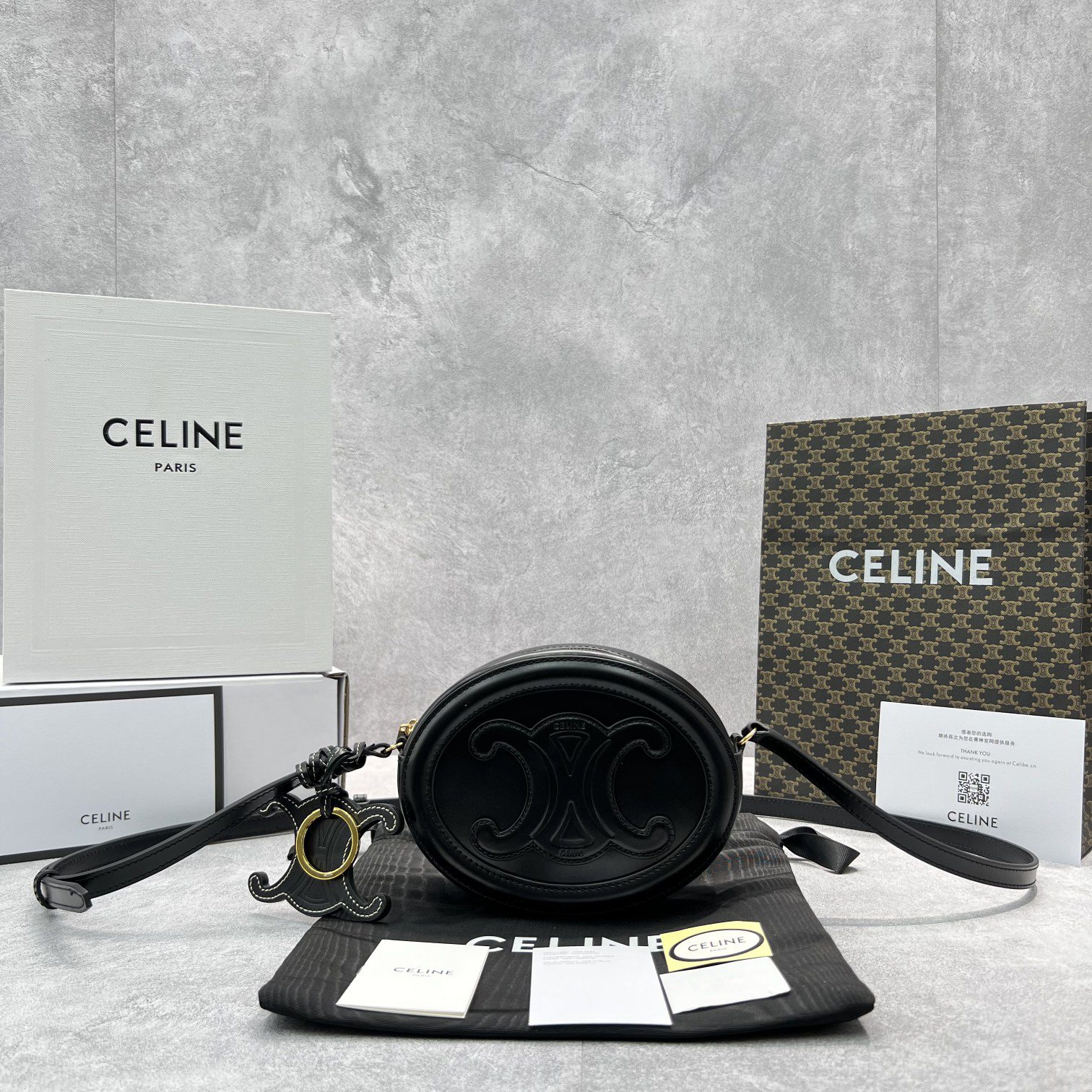 Celine Crossbody Oval Purse Cuir Triomphe Black For Women 6in/16cm 10I703DPQ.38NO