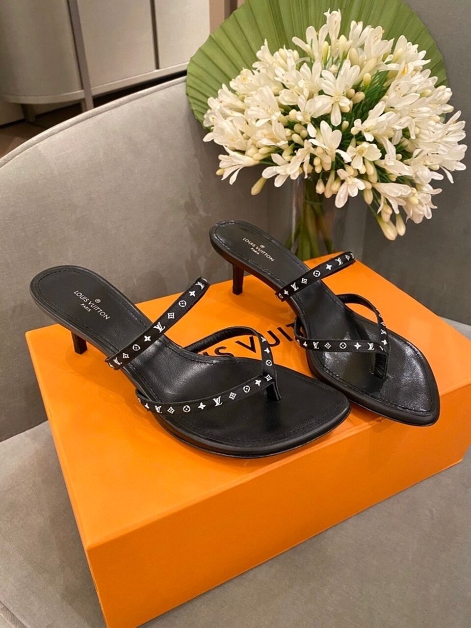Louis Vuitton Citizen Thong Sandal Satin Black For Women LV