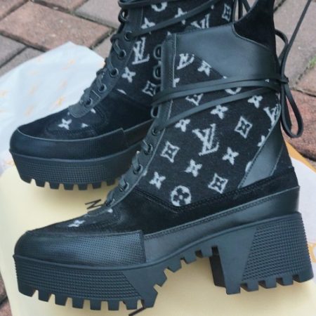 Louis Vuitton Metropolis Flat Ranger Monogram Denim Black For Women LV 1A9RPZ