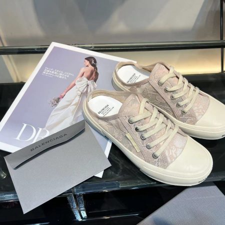 Balenciaga Paris Low Top Trainers White For Women