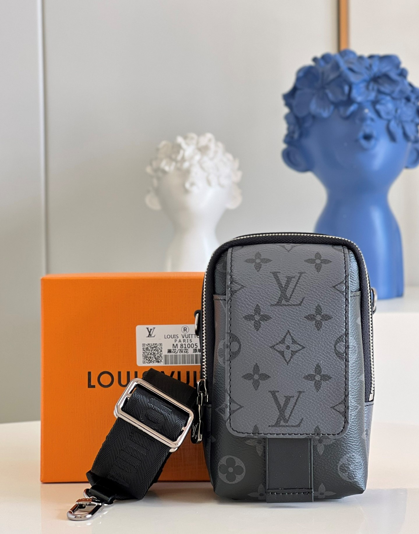 Louis Vuitton Double Phone Pouch Monogram Eclipse Reverse Canvas For Men, Men’s Bags, Crossbody Bags 7.1in/18cm LV M81321