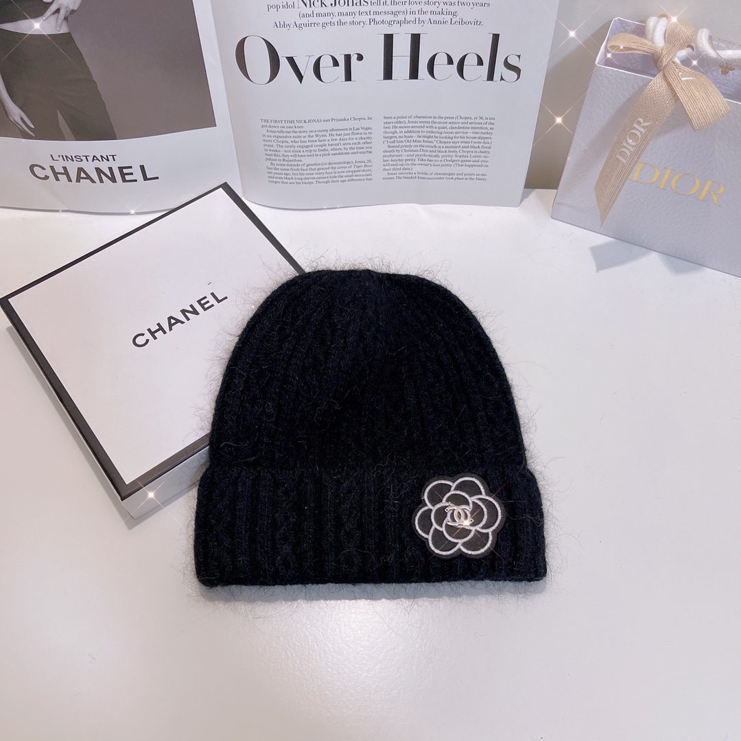 Chanel Beanie Black