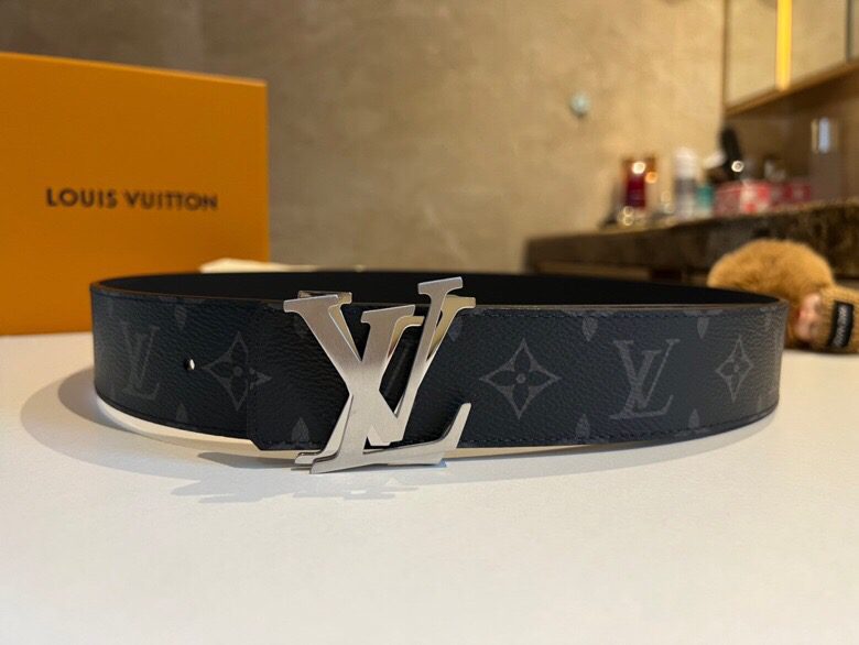 Louis Vuitton Shake Reversible LV Belt Monogram Eclipse canvas Black LV Women Belt