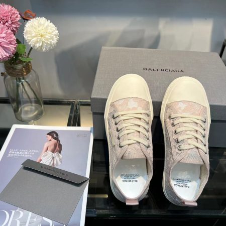 Balenciaga Paris Low Top Trainers White For Women