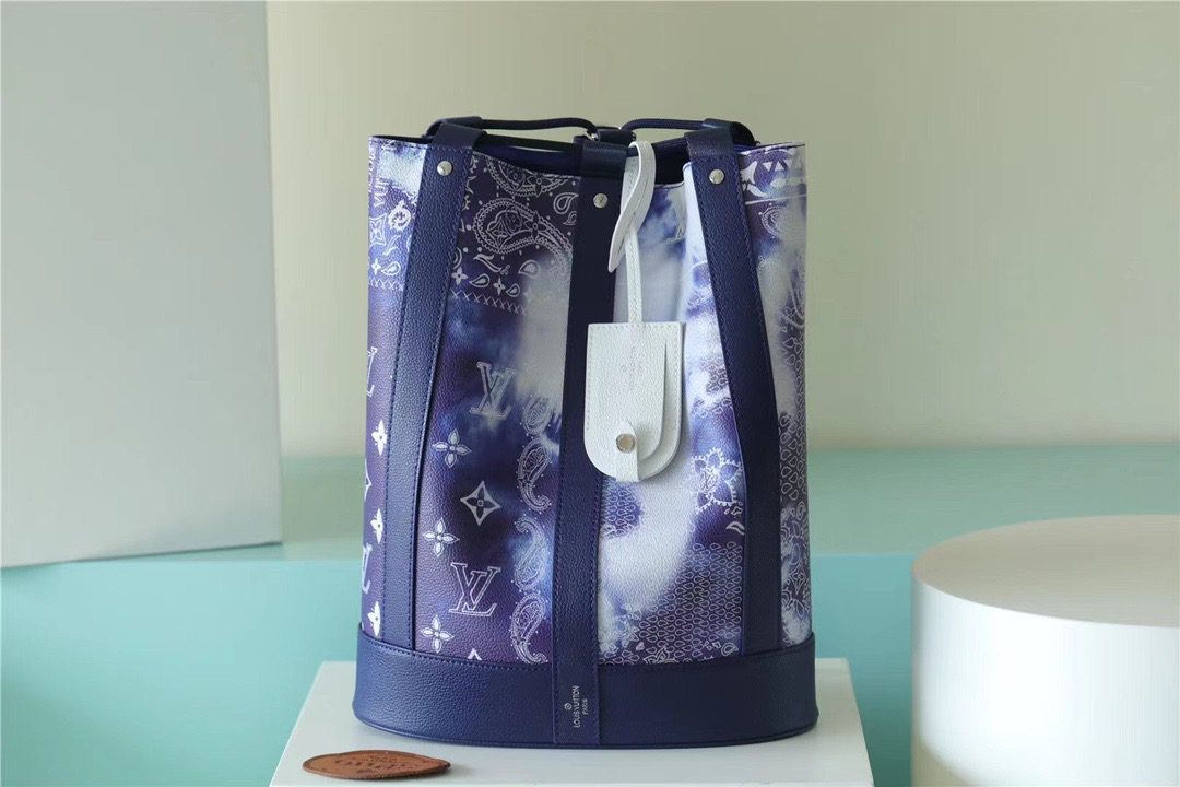 Louis Vuitton Randonee Messenger Monogram Stripes Blue For Men, Men’s Bags, Shoulder And Crossbody Bags 10.4in/26cm LV 