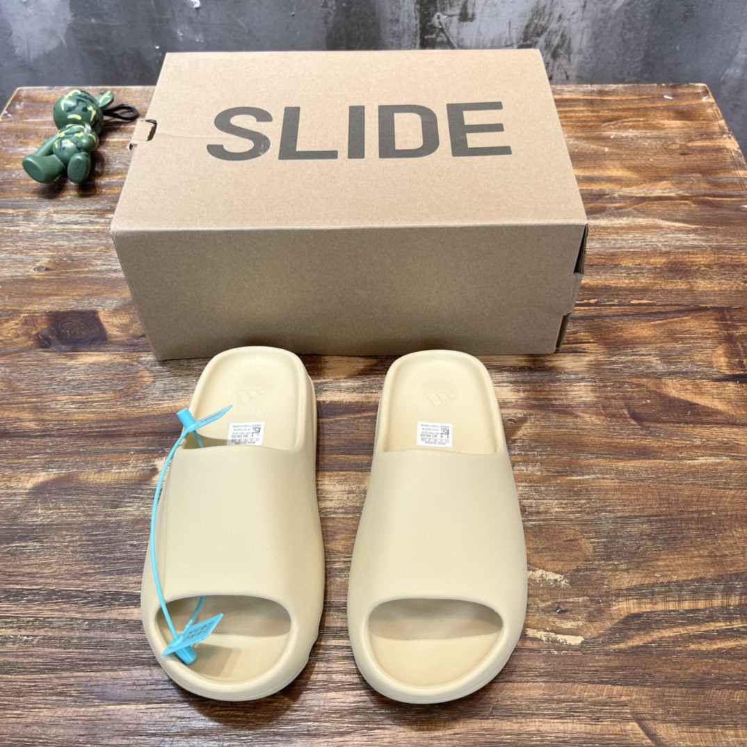 adidas yeezy Slides Light Yellow For Women FW6345