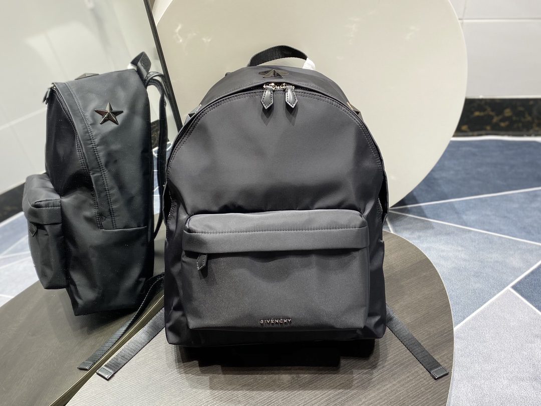Givenchy Essentiel U Backpack Black For Men, Men’s Backpacks 17in/43cm GVC