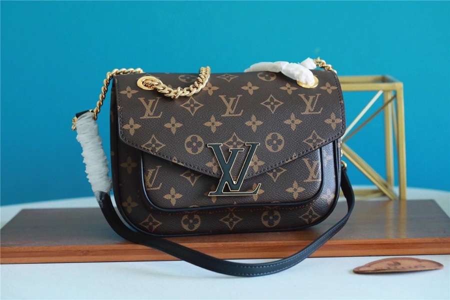 Louis Vuitton Passy Monogram Canvas For Women, Women’s Handbags, Shoulder Bags And Crossbody Bags 9.1in/23cm LV M45592