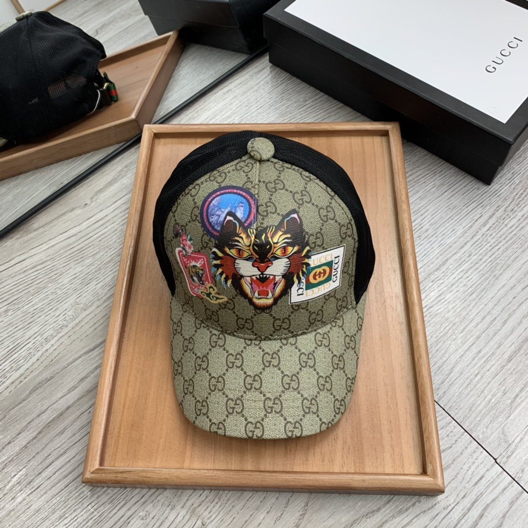 GUCCI Canvas Baseball Cap Beige