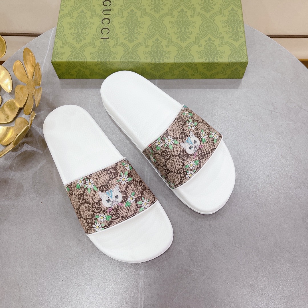 Gucci Men’s Gucci Slide Sandal With Cat White And Brown For Men 407345