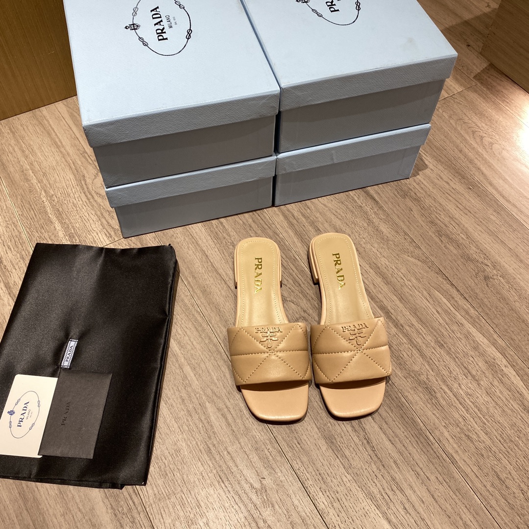Prada Quilted Nappa Sabots Beige For Women 0.4in/10mm Prada 1XX583_038_F0F24_F_B010