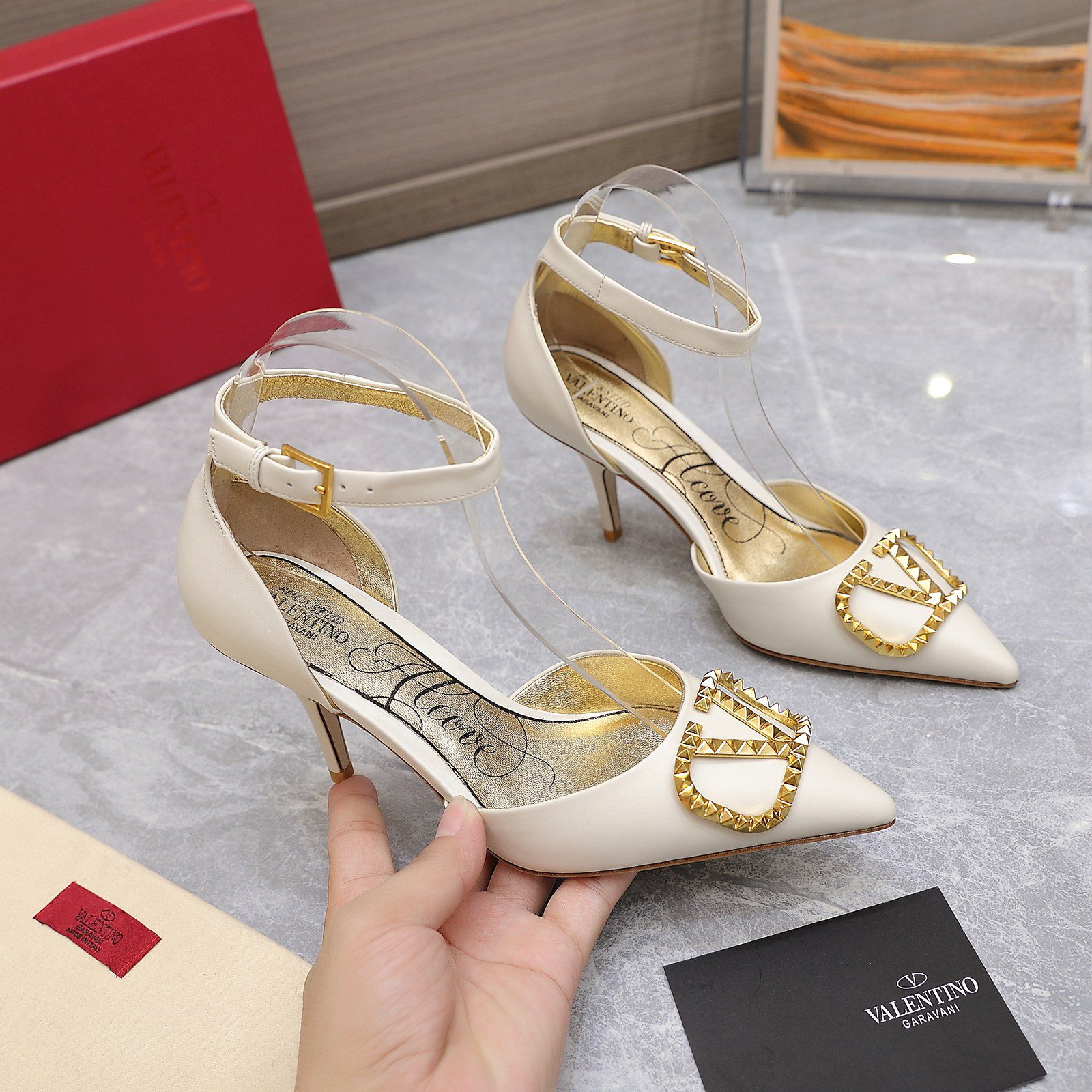Valentino Garavani Rockstud Alcove Pumps White For Women