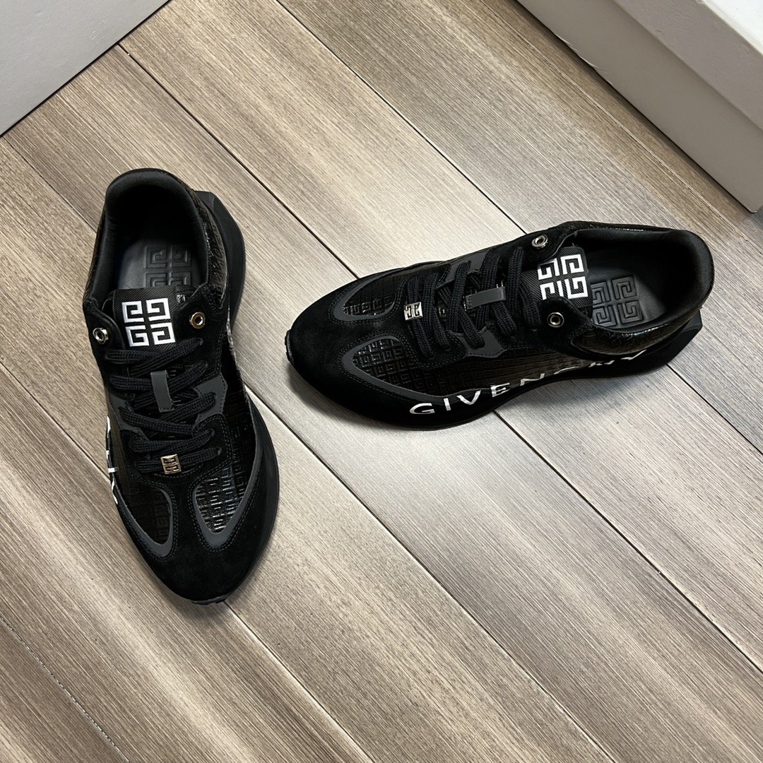 Givenchy GIV Runner Sneakers Black For Men GVC