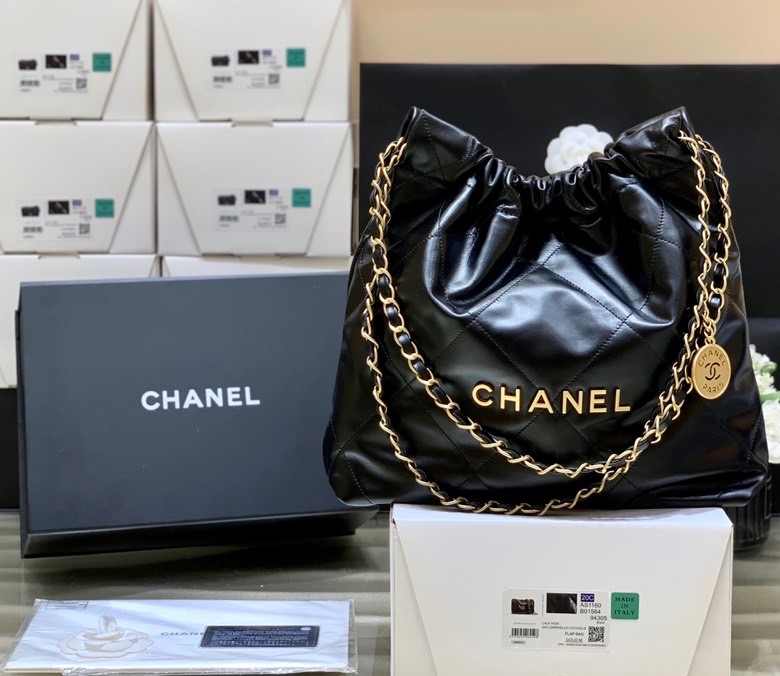 Chanel 22 Handbag Black For Women 14.4in/37cm AS3261 B08037 94305