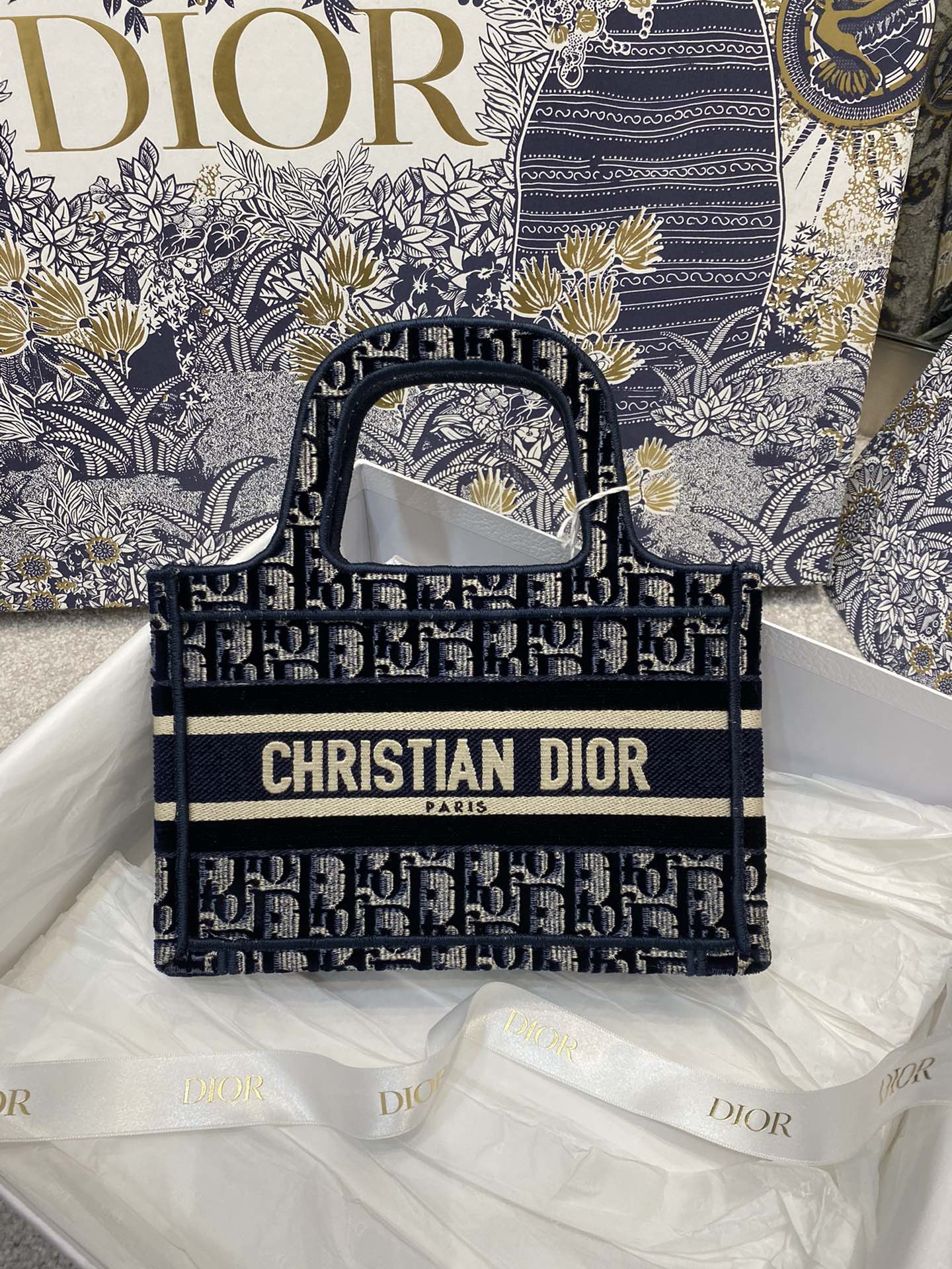 Christian Dior Mini Dior Book Tote Blue Dior Oblique Embroidery, Blue/Black, For Women Women’s Handbags, 23cm CD S5475ZRIW_M928