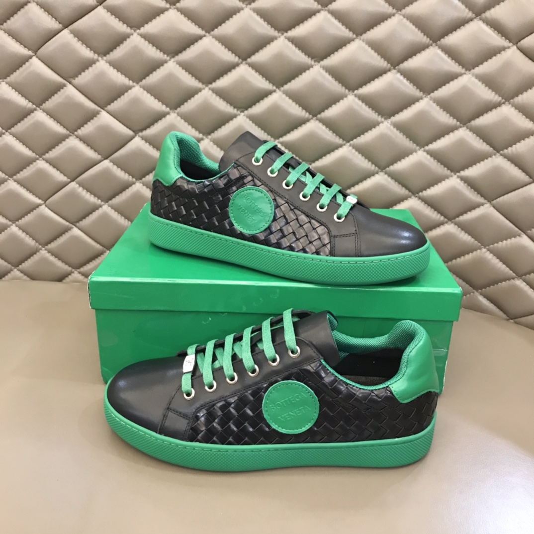 Bottega Veneta Men’s With Logo Green Sneakers Black And Green For Men 85024