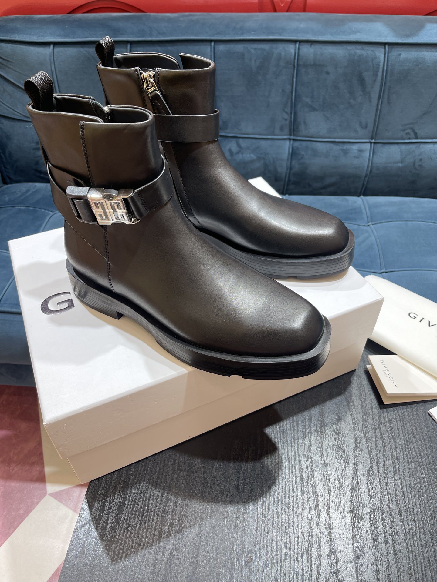 Givenchy Terra In Smooth Chelsea Boots Black For Men GVC